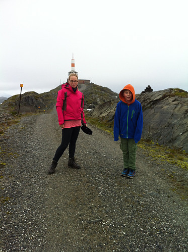 Mari og Christopher mot toppen i vestlandsk heilårsvær.