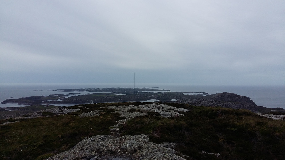 Frå Høgkletten 163 moh masta og Rånane 104 moh