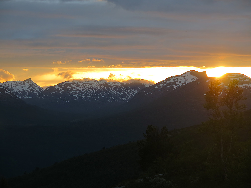 Dønttinden i solnedgang