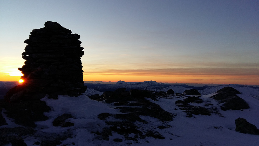 Frå Tindefjellet 1083 moh