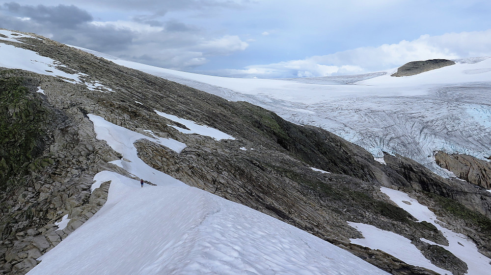 Ifrå Hovdeskrednibba 1544 m