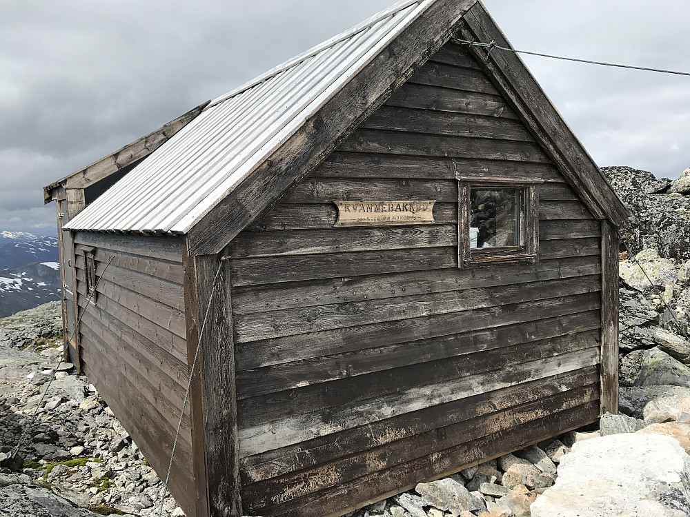 Ikkje sååå... lenge sidan vi beisa veggen!! Men greit! Her hersker naturkreftene! Jostedalsbreen/Jølster 1520 moh