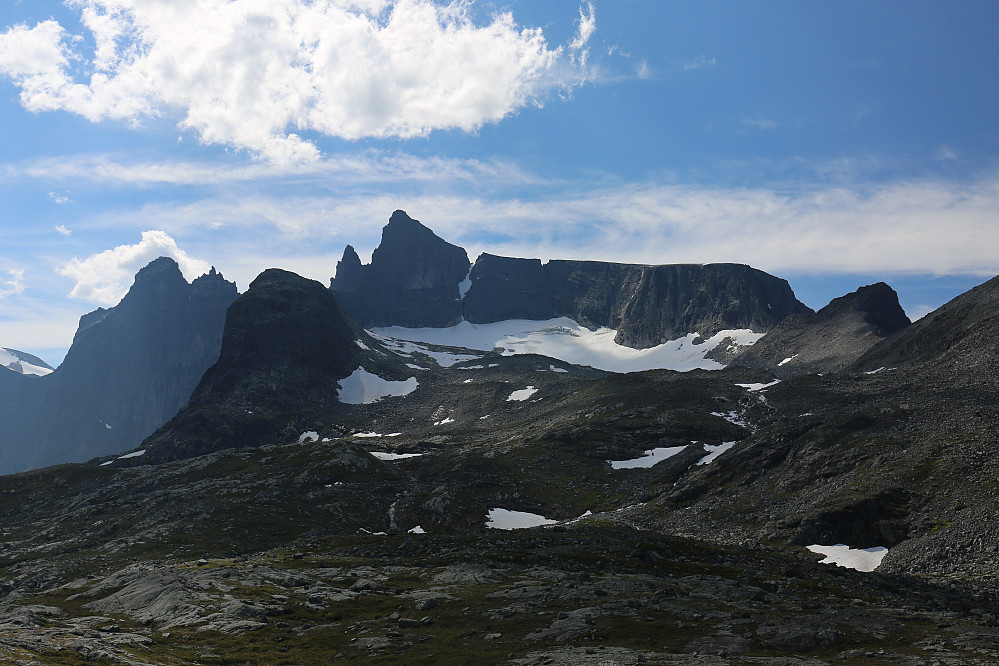 Ifrå Norafjellet 959 m mot vakre Trolltinder!