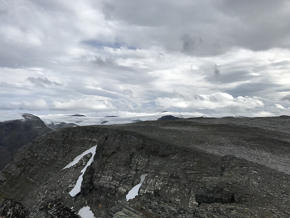 Mot Myklebustbreen og Snønipa