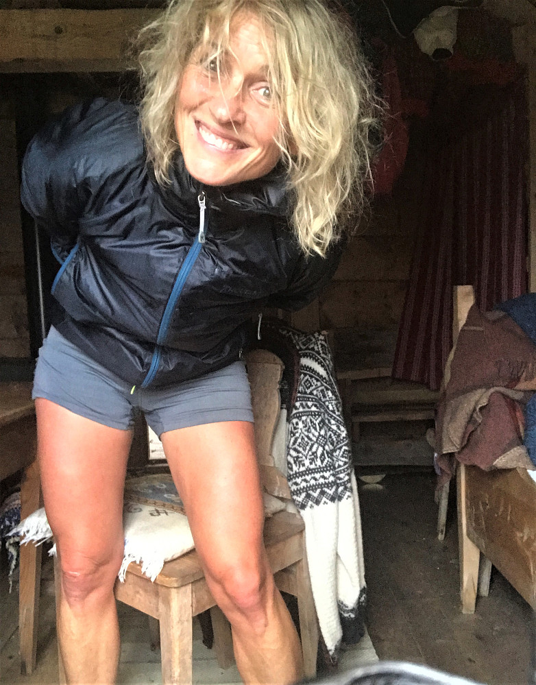 Støyls-selfie :) Nokre ord som slår meg for tida er ord eg såg ifrå Emilie F. Det spesielt når ikkje alt er heilt optimalt! Det handler igrunn om enkle problem som at kneet streikar "bittelitt" og at ein er vant med at livet går så greit avgårde ellers i kvardagen! :) "Did you thank Your legs for how much they do for you? I`m so thankful for how many mountains and races and miles they let me do with no problem. I love them!!