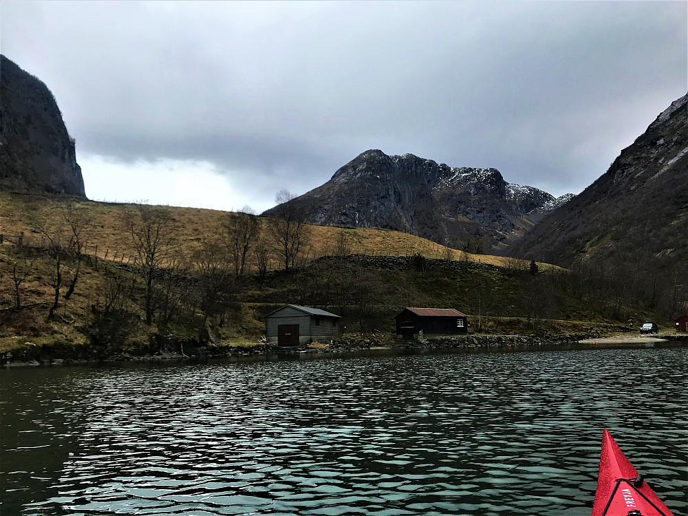 Eit spesielt område er Førde i Jølster. Endeleg fint var det å teste kajakken i dette området. Satser på å padle vatnet rundt ein dag :) Førdefjorden- Breimsvatnet