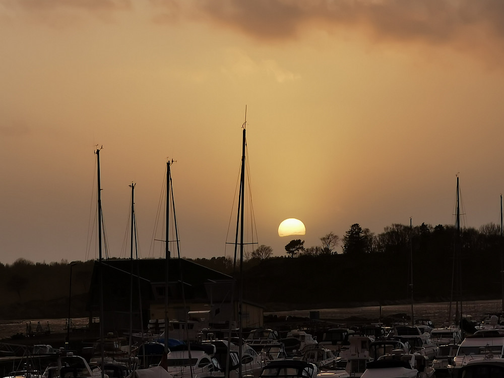  Vakker! Men stormfull solnedgang...