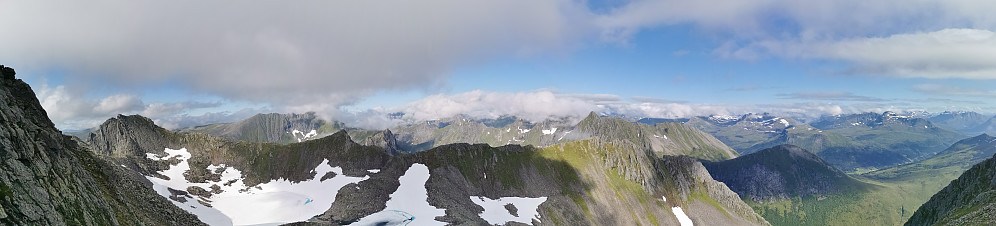 Panorama ifrå Vassdalstinden