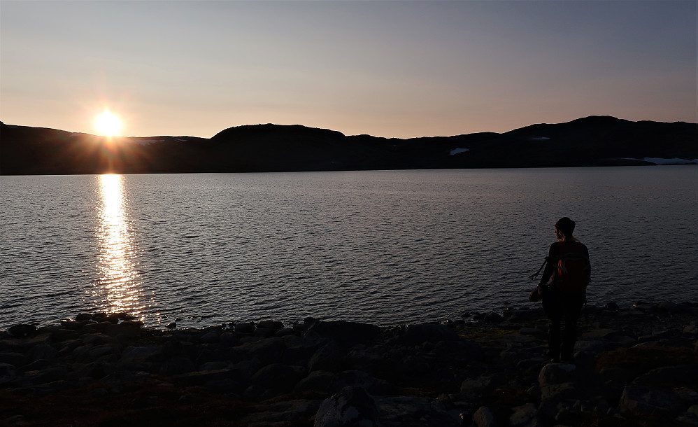 Nydelig solnedgang ved Nedre Bjordalsvatnet 1480 moh