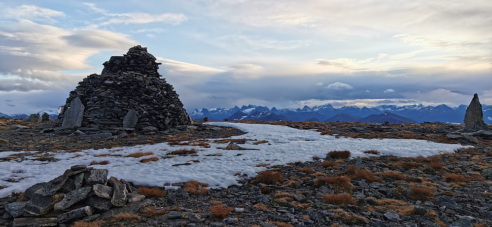 Skåla 1128 moh 