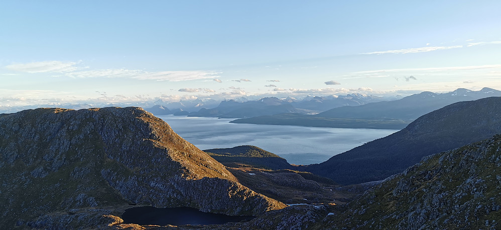  Ifrå Manfjellet 668 mot Myrsethornet