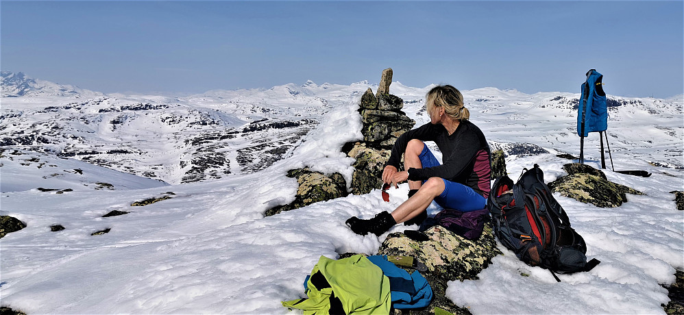 Tid til å nyte dei kjære og kjente toppane i Hurrungane - massivet på Sognefjellet.