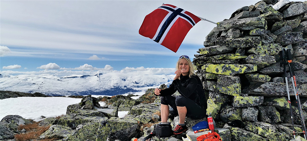 Lang og fin tid i sola oppe ved toppvarden på Jagershaugen