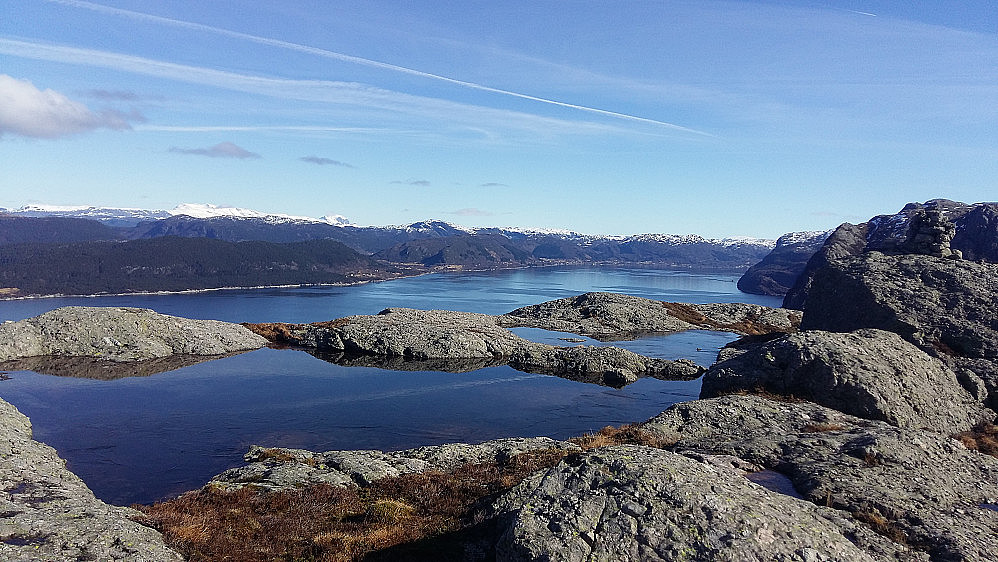 Ifrå Krakksnova og Åfjorden