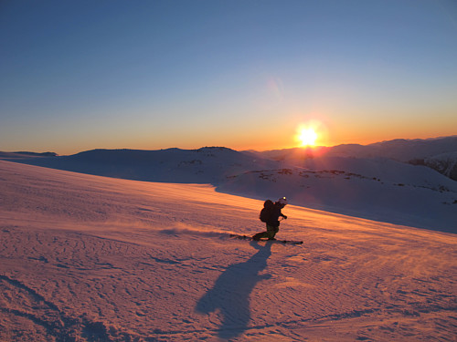 Nydeleg solnedgang :) Brit Siv nyt tidenes nedkøyring frå Grovabreen :)