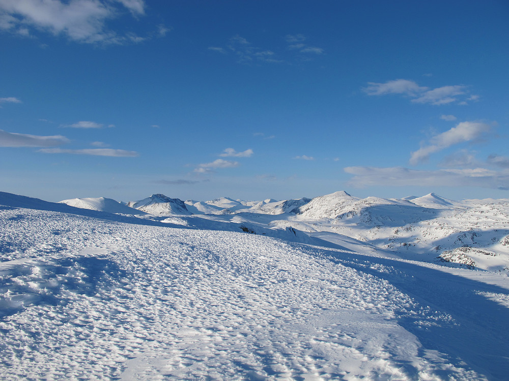 Nydelig skue frå Krosshø 1857 moh og Tafjord fjella