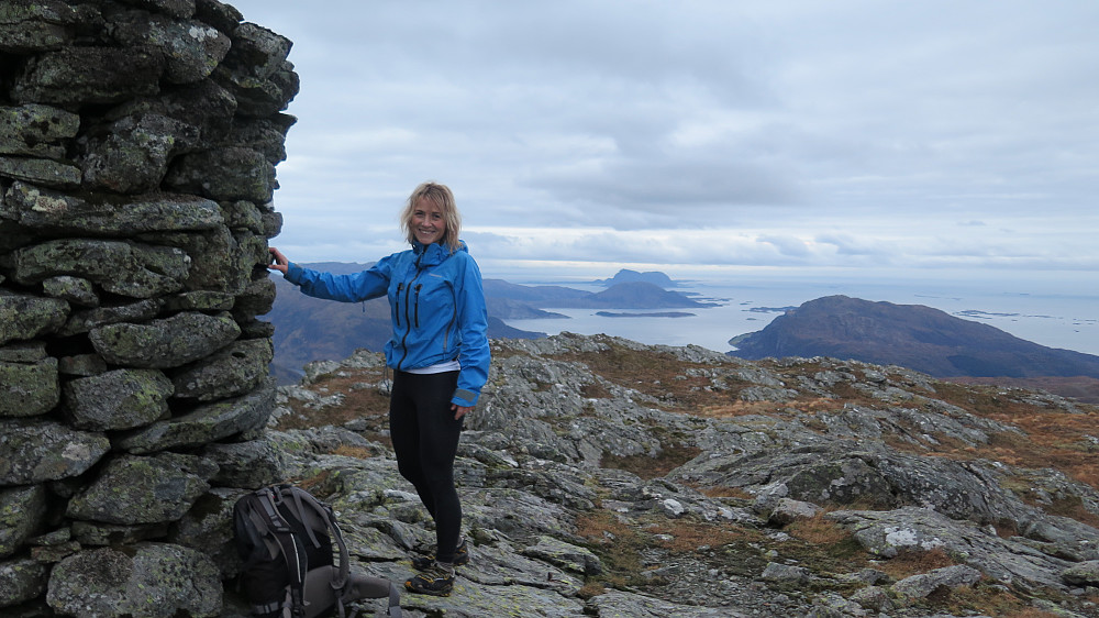 Skumringstime på toppen av Toreheia og flott skue ut mot havet og Alden