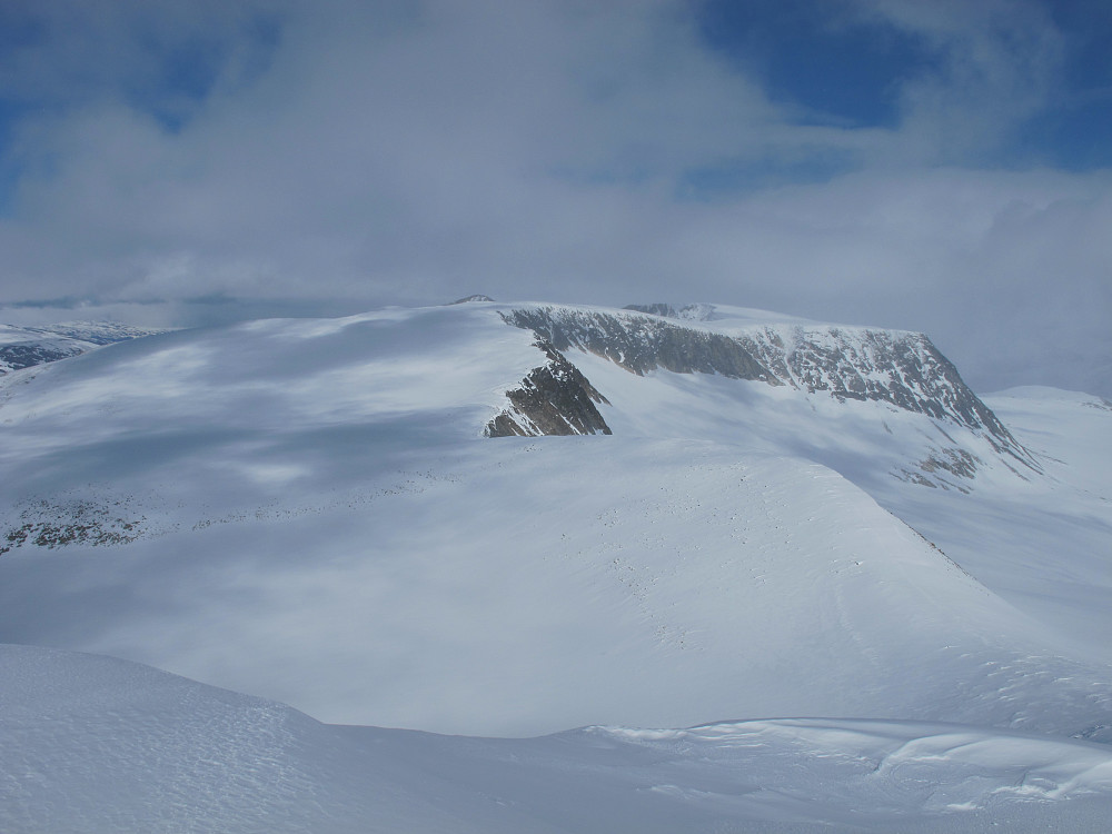 Frå Vestre Hestbreapiggen, om ikkje så ekstremt alpint! Så utruleg eit flott fjellområde allikavel :)