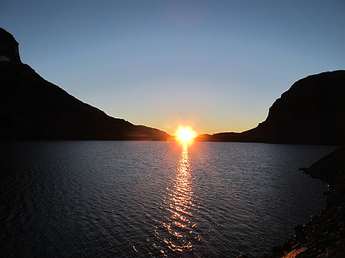 Bonus på turen! Ein Nydeleg fjell solnedgang :) :)Tredjevatnet