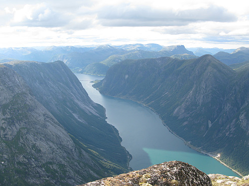 Sygnesandsnipa 1548 moh og Kjøsnesfjorden