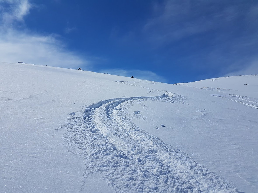 Mine spor fra bakken