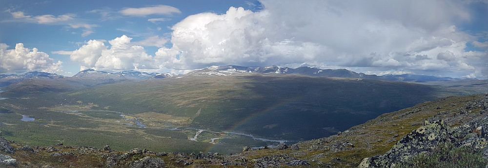 Regnbuen over Sjodalen