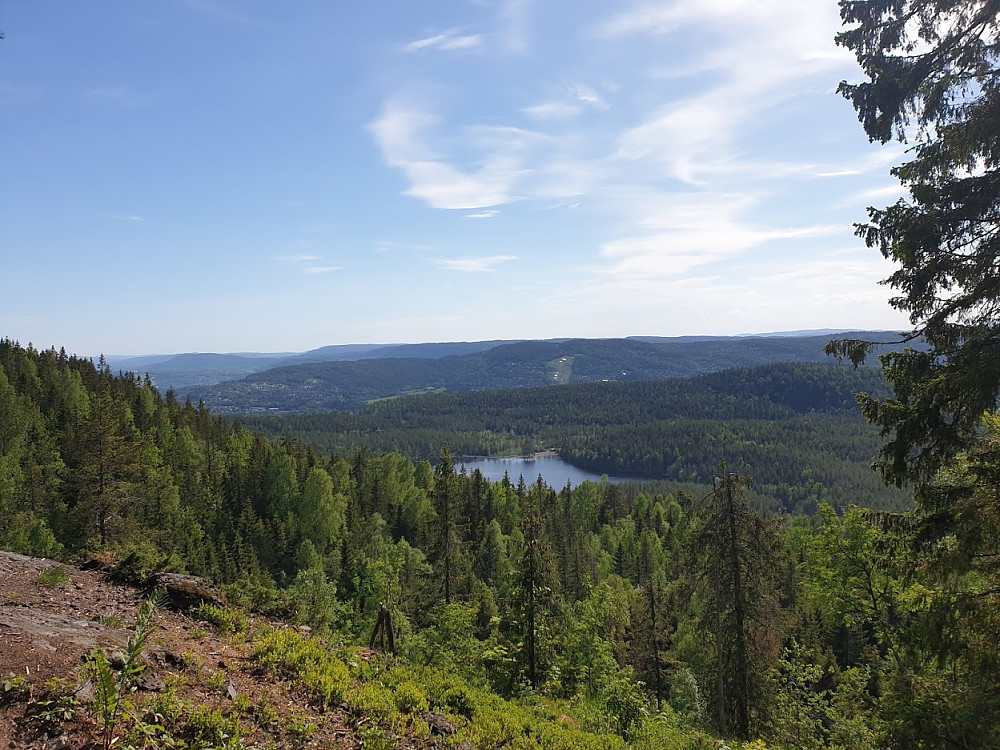 Fra gapahuken over Burudvann