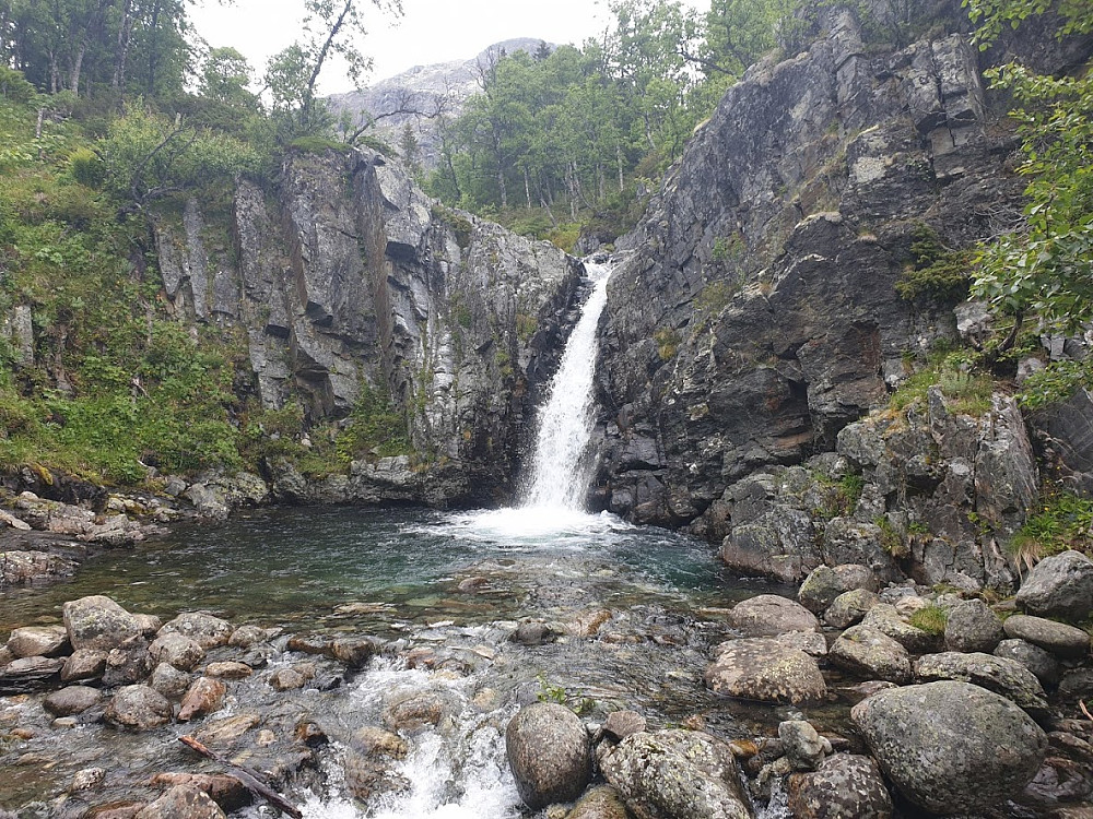 Fekjanåenefossen