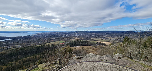 Skaugumåsen mot Asker