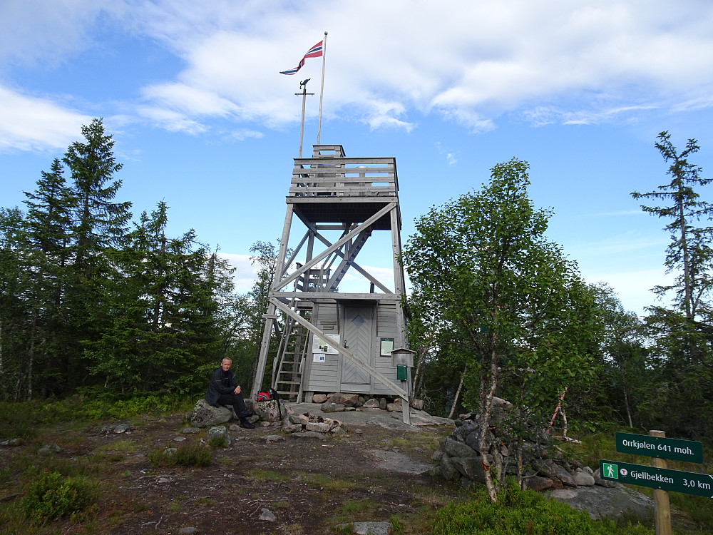 Tårnet på Årkjølen eller Orrkjølen, som det står på skiltet