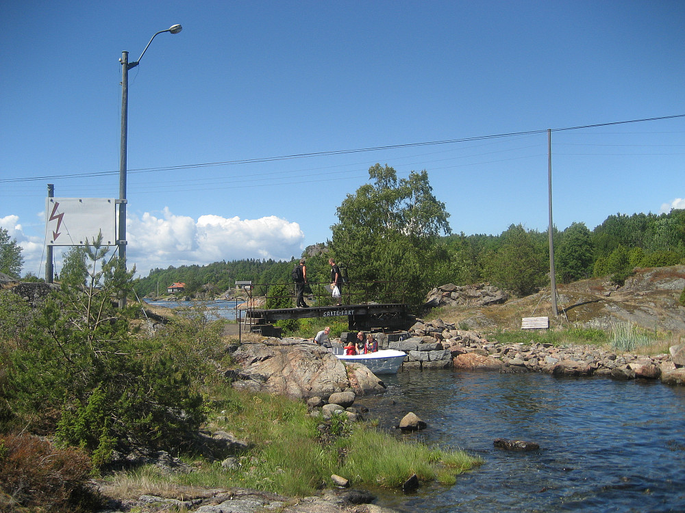 Broen over til Håøya