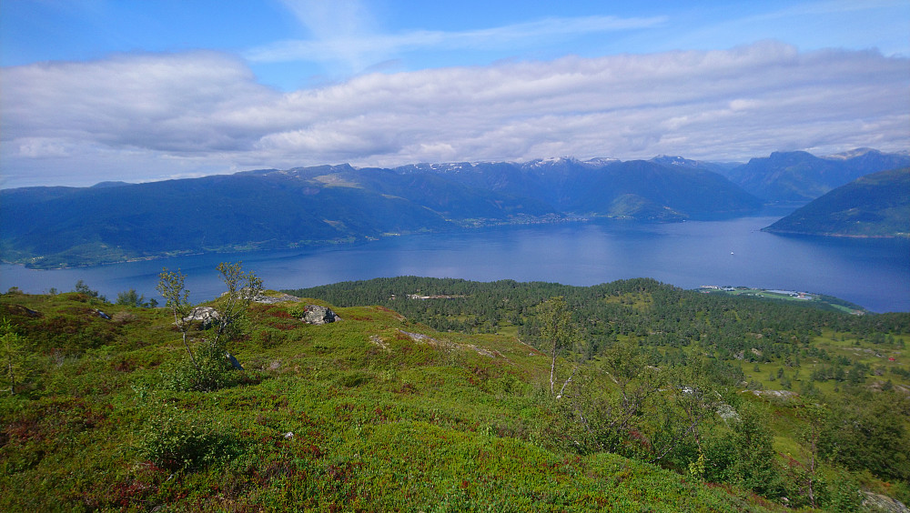 Utsikt fra Kvitenjuk mot Balestrand
