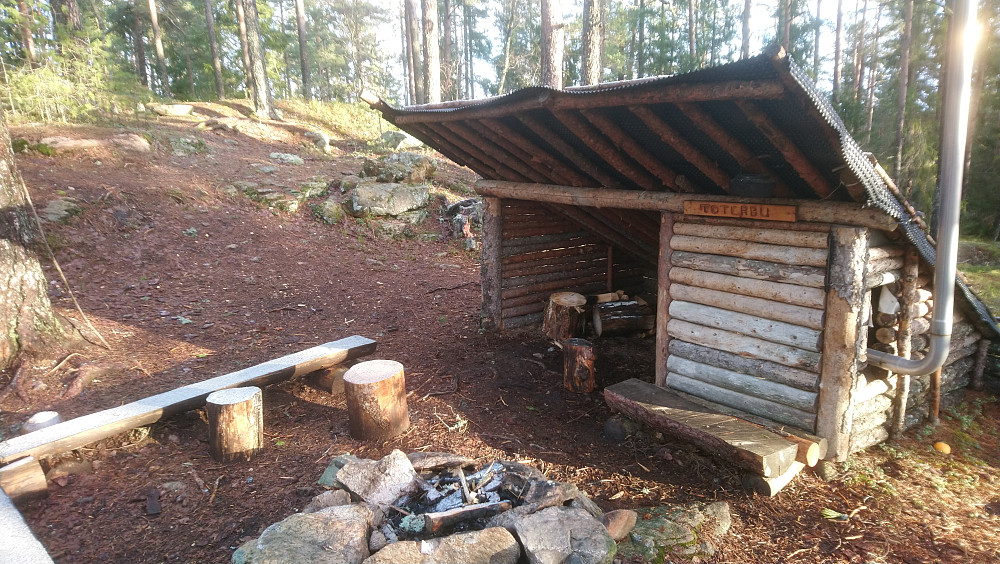 Fin gapahuk i området