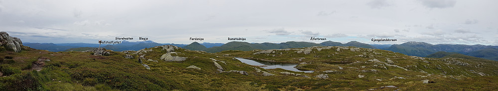 Utsikt fra Eikåsnipa i Jølster kommune. 