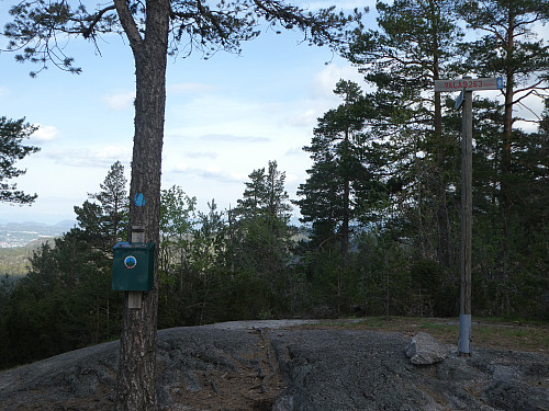 På toppen av Valås.