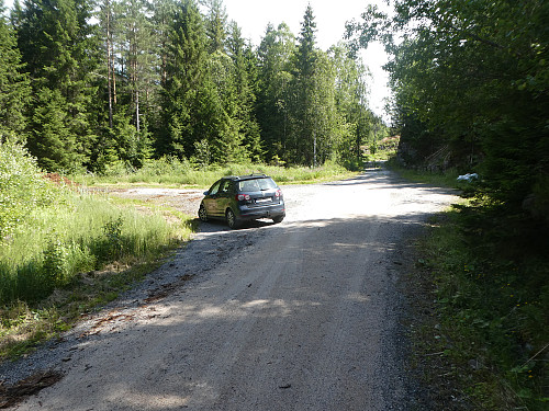 Parkerte her i rundkjøringen.