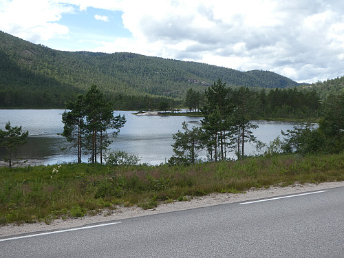 Gongevatn tatt fra parkeringen