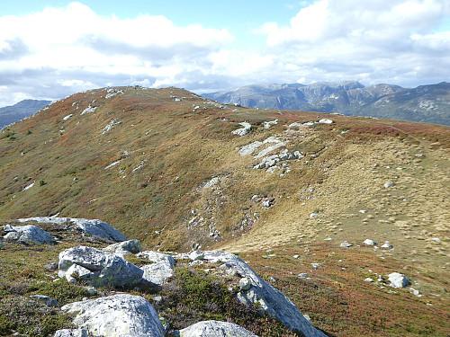 Slettefjell sett fra Slettefjell øst.
