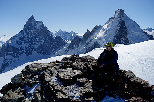 Amund mot Matterhorn og Dent d'Herens
