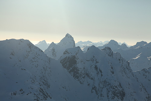 Svartskardtind fra nord (Sebortind)