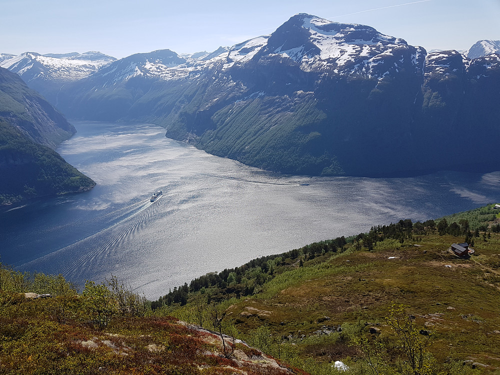 Løsetra og Synnulvsfjorden
