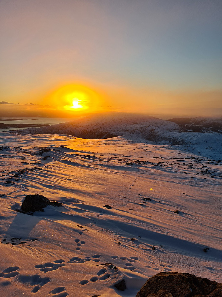 Solnedgang fra toppen