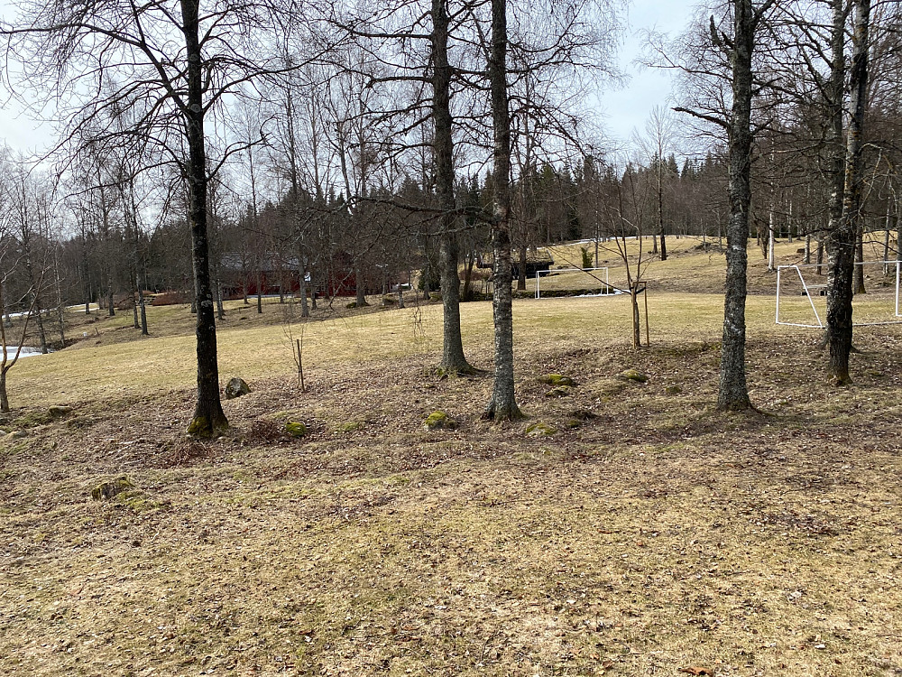 "Herskapstomta" på Stømnerhøgda hadde, foruten en gedigen og vakker opparbeidet tomt, også en egen fotballbane..