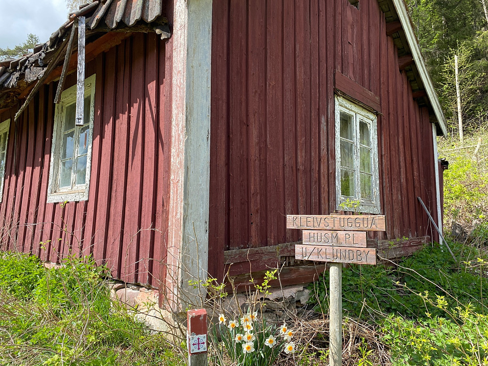 Kleivstuggua husmannsplass i endene av jordet.