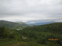 Utsikt nordover i det jeg kommer opp av skogen