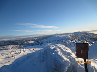 Toppen av Kvitfjell mot Segelstadkampen og alpinanlegget