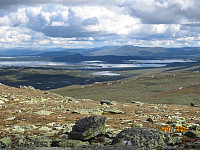 Utsikt over Vinstre og Kaldfjorden og "hjem" mot Storhøli