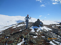 GO på toppen av Rundhø med Ruten i bakgrunnen