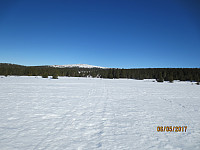 Fortsatt mye snø på Nordseter, men den var råtten en del steder, så jeg valgte å gå inn på løypa