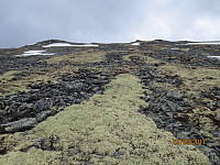 Antydning til steinur opp mot Heimare Veslfjeller